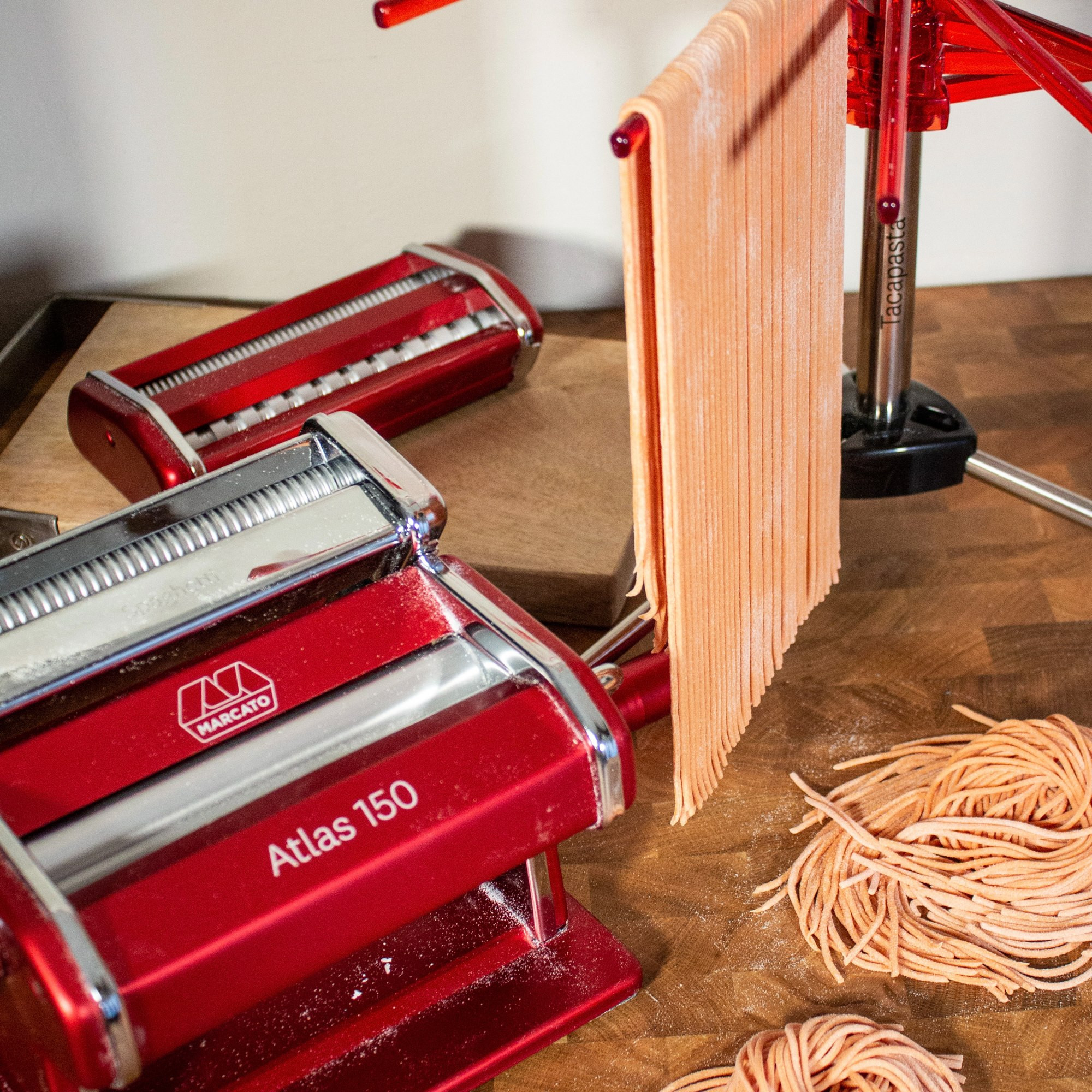 Machine à pâtes manuelle Atlas 150 Design Rouge